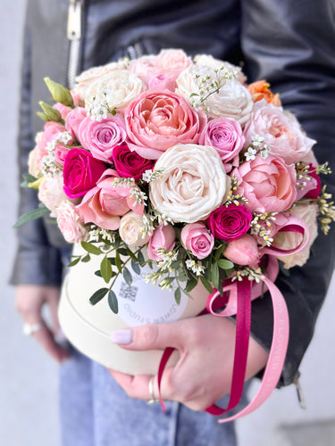 person, plant, rose, flower, bouquet, vase, flower arranging, floral design, wedding dress, cut flowers