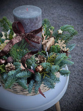 Загрузить изображение в средство просмотра галереи, “Forest Glow” decoration in a basket with XL size candle.
